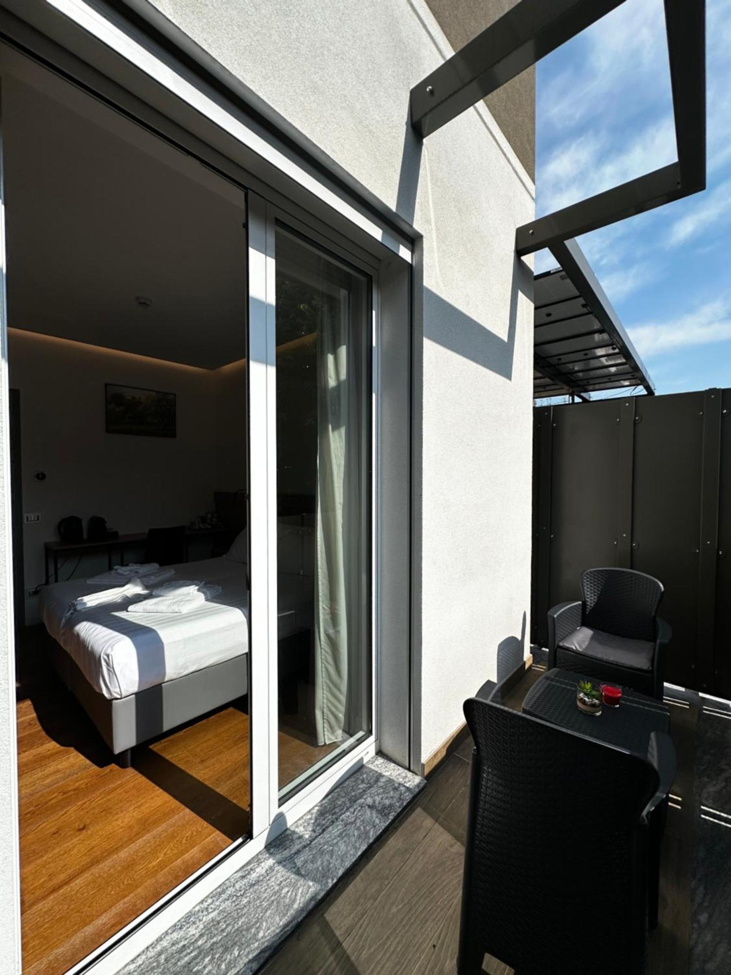 Grandi 32 Boutique Residence Segrate Chambre photo